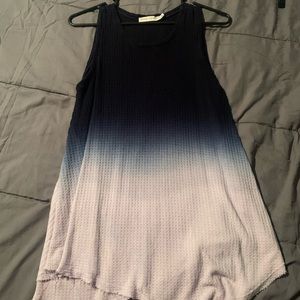 paper crown shirt size small